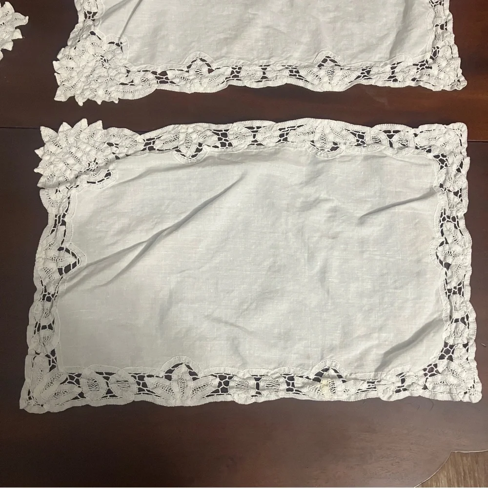 Set of 3 Vintage Cotton placemats with Battenburg Lace Edging